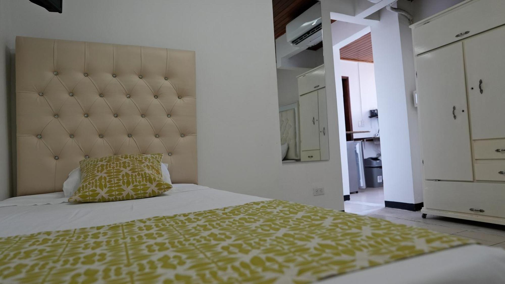 Apartamento Castillogrande Isla Fuerte Piso 2 *